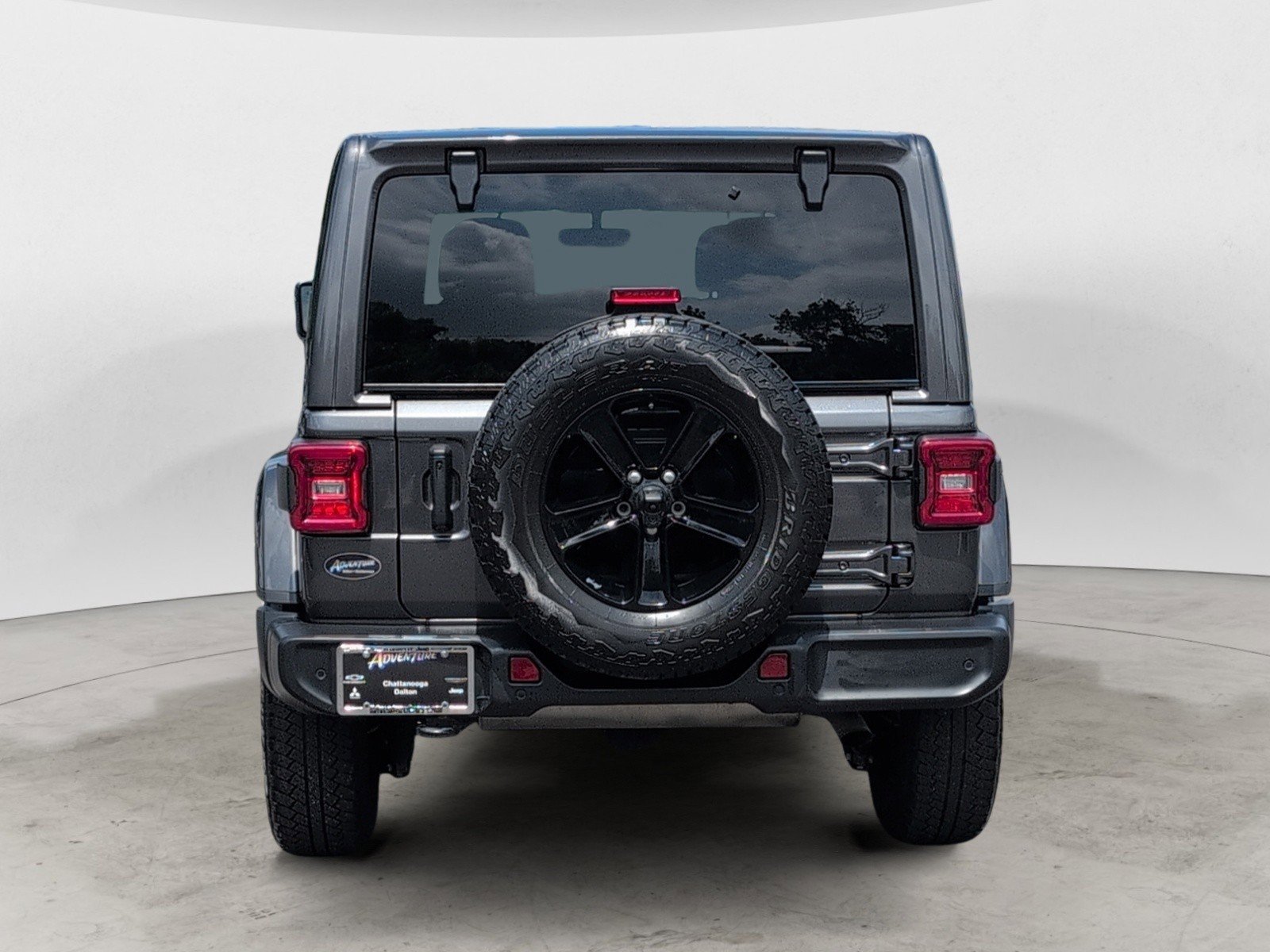 2021 Jeep Wrangler Unlimited Sahara Altitude photo 3