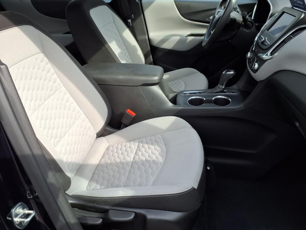 2020 Chevrolet Equinox LS photo 12