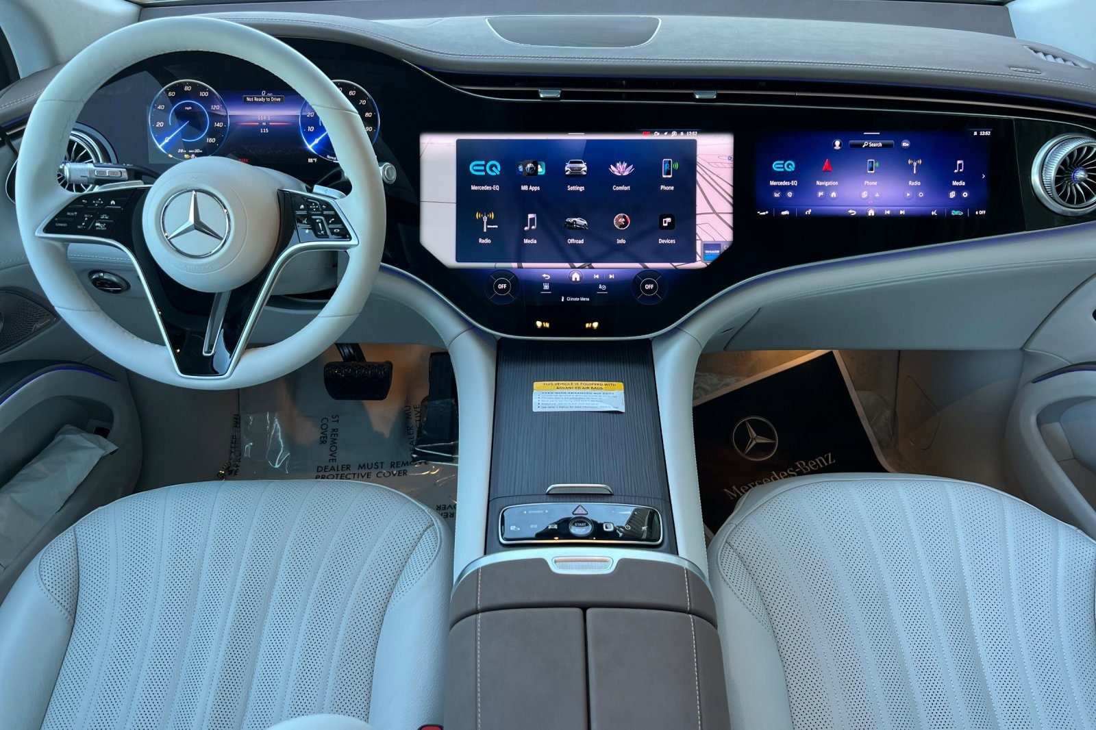 2026 Mercedes Benz EQS SUV 450 4MATIC photo 3