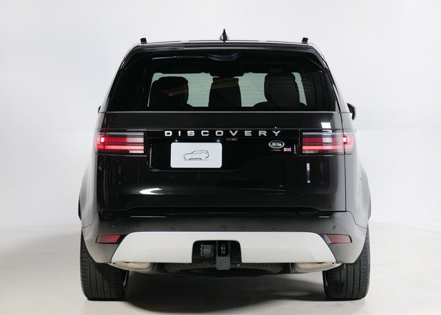 2023 Land Rover Discovery Metropolitan Edition photo 7