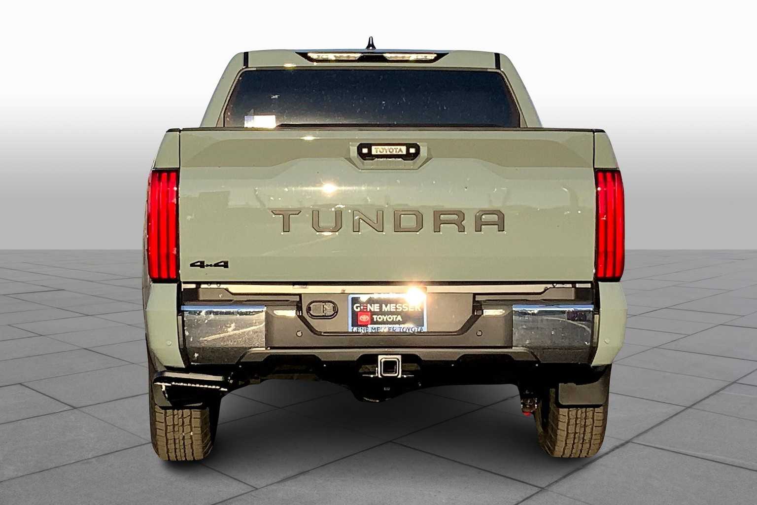 2026 Toyota Tundra SR5 CrewMax photo 4