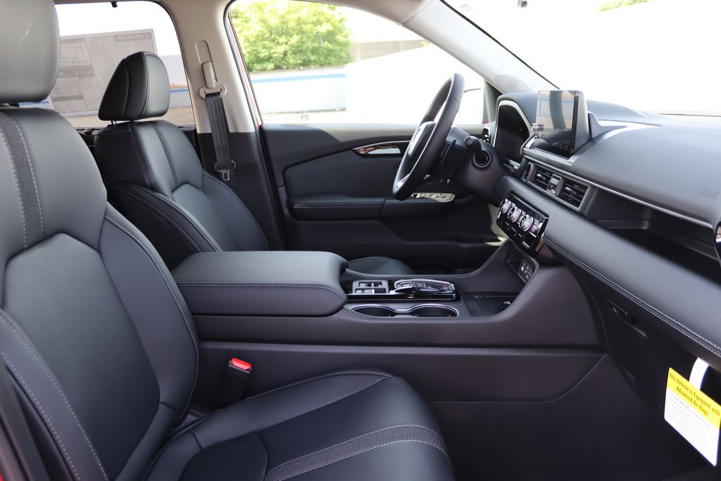 2025 Honda Pilot Touring photo 21