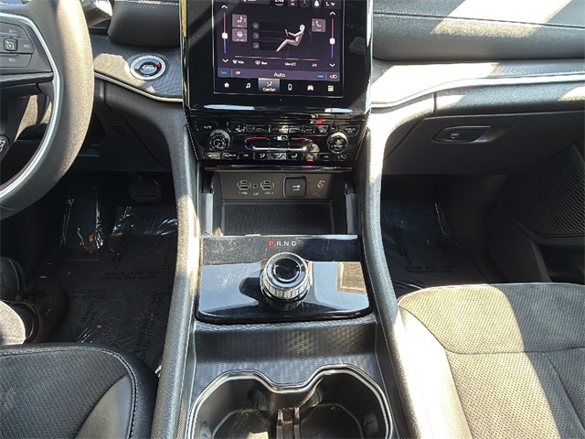 2024 Jeep Grand Cherokee Altitude X photo 19