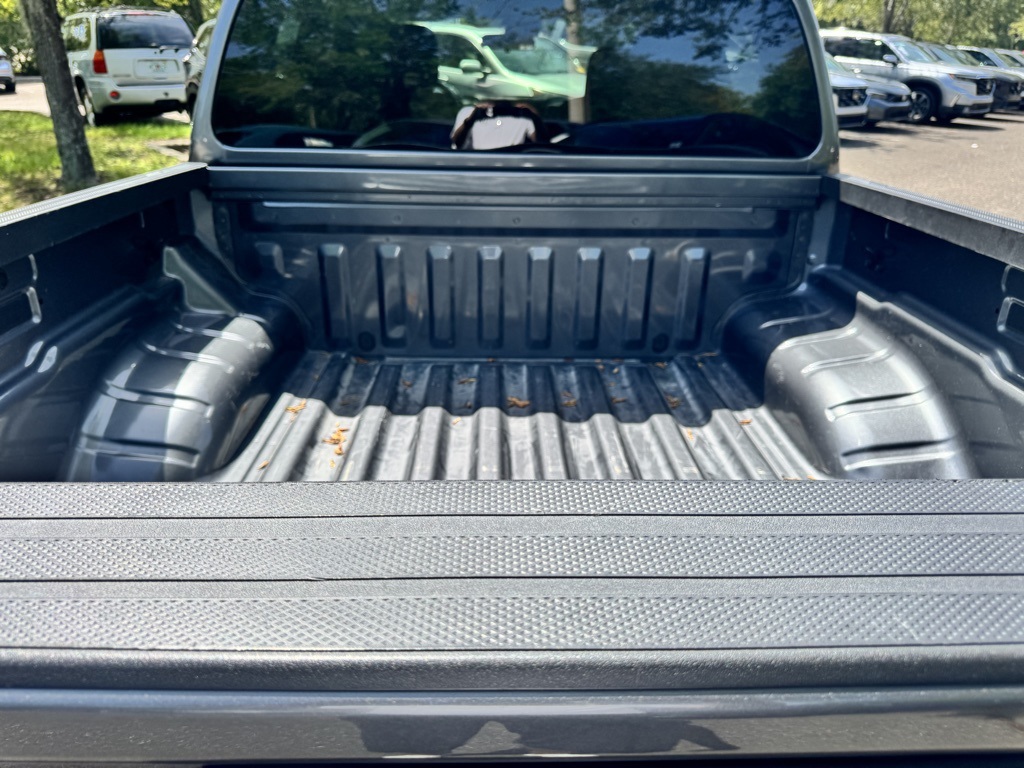 2023 Nissan Frontier SV photo 7