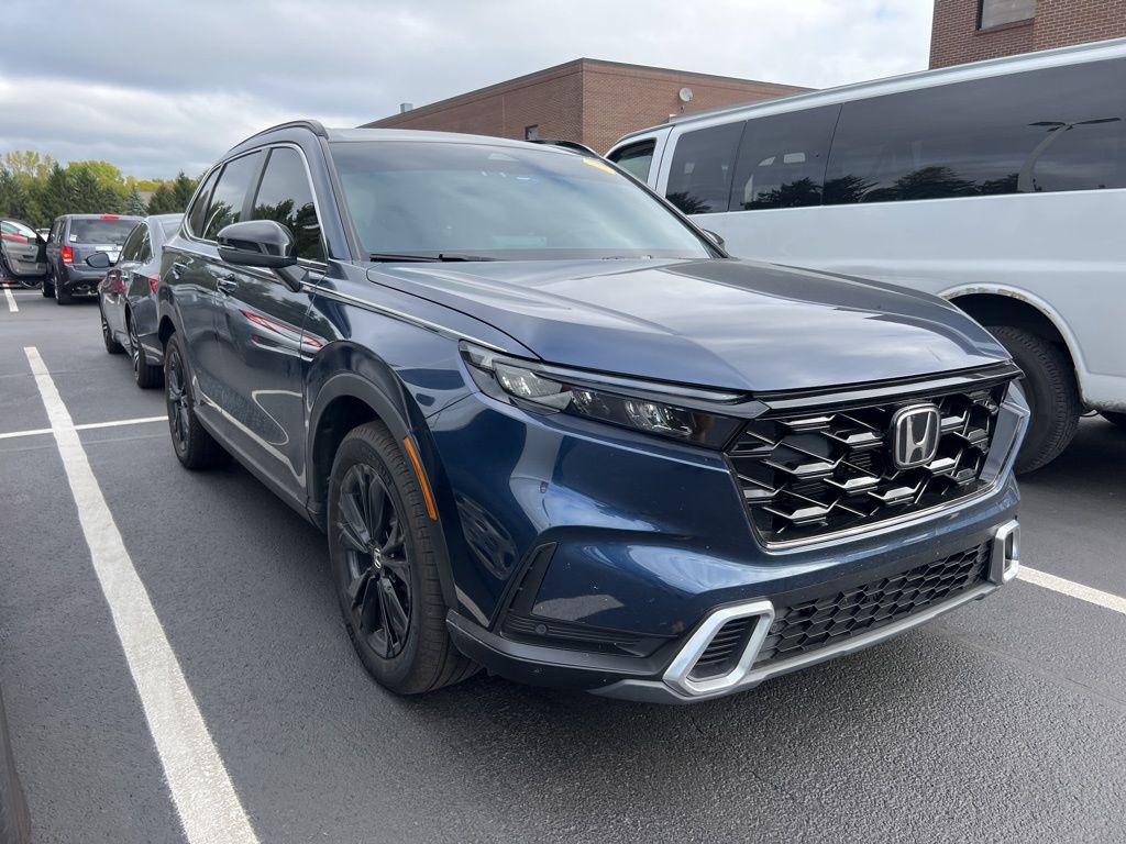 2025 Honda CR-V Hybrid Sport Touring photo 2