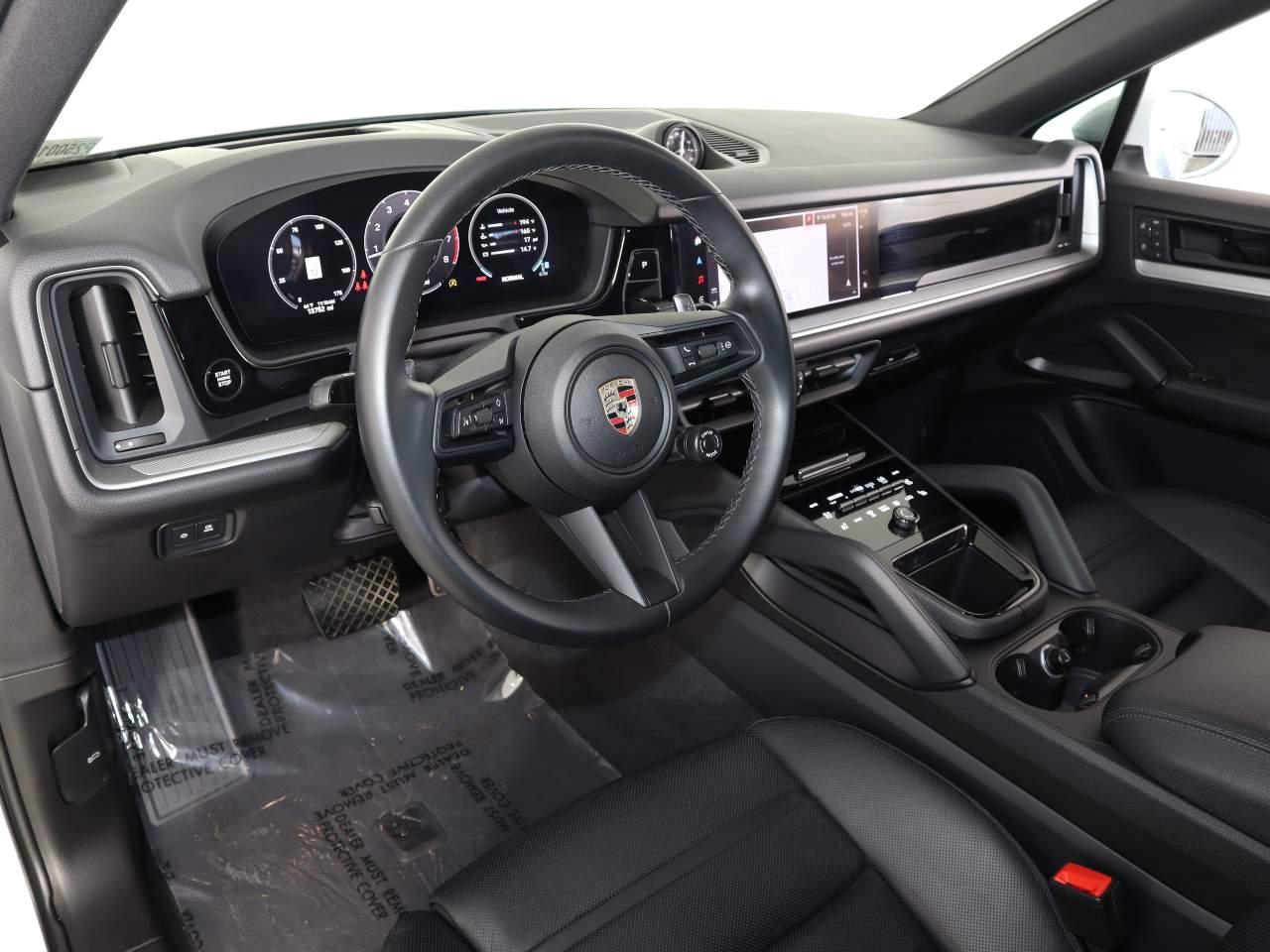 2024 Porsche Cayenne Coupe photo 3