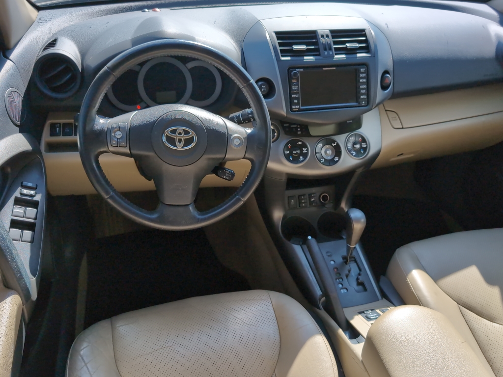 2010 Toyota RAV4 Limited photo 8