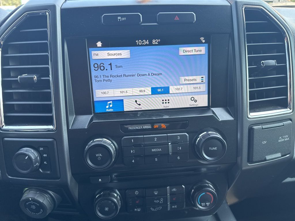 2016 Ford F-150 XLT photo 3