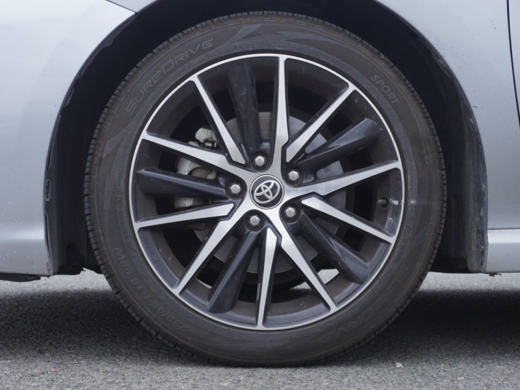 2023 Toyota Camry SE photo 9