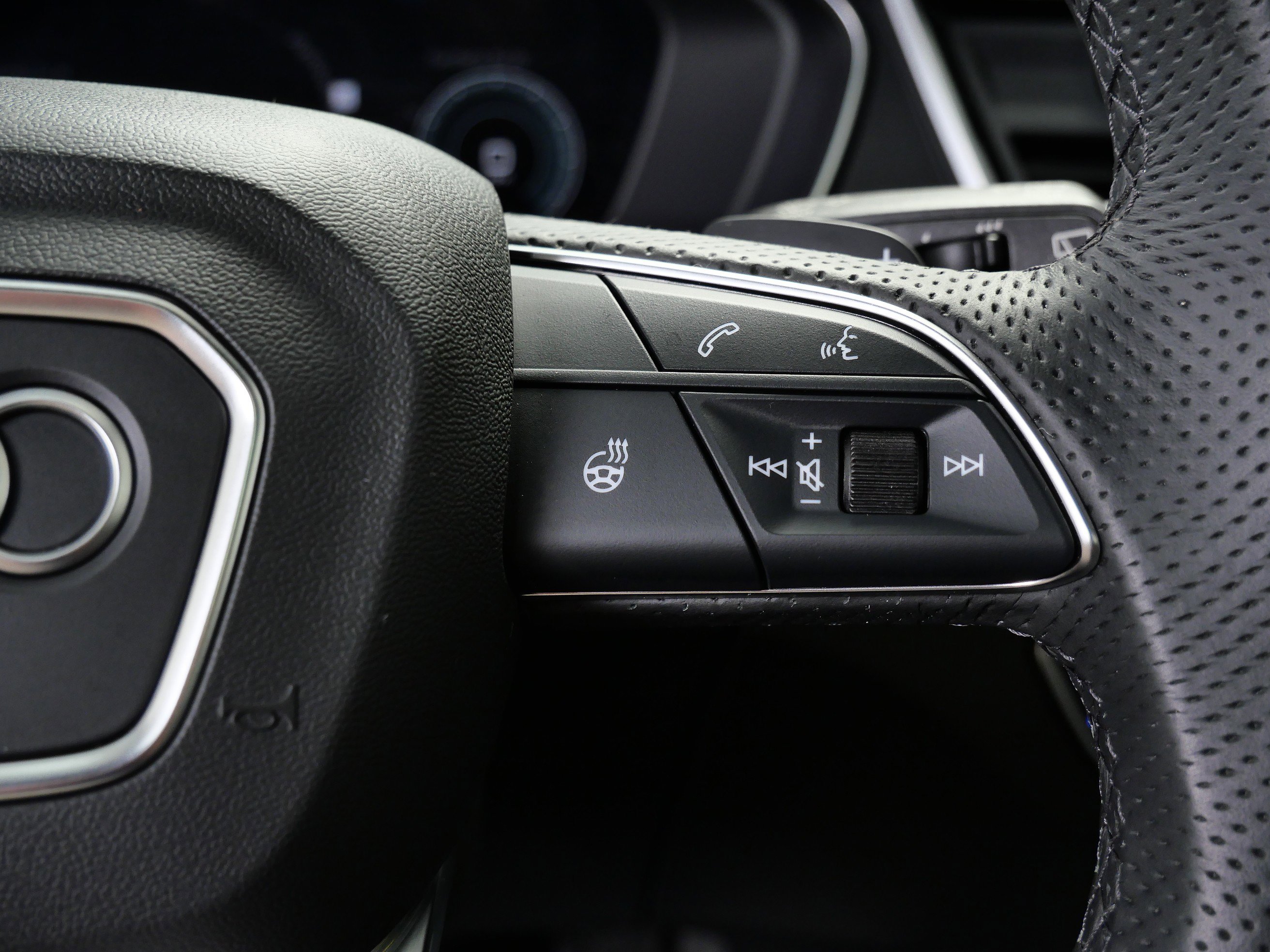 2025 Audi Q5 S line Premium Plus photo 18