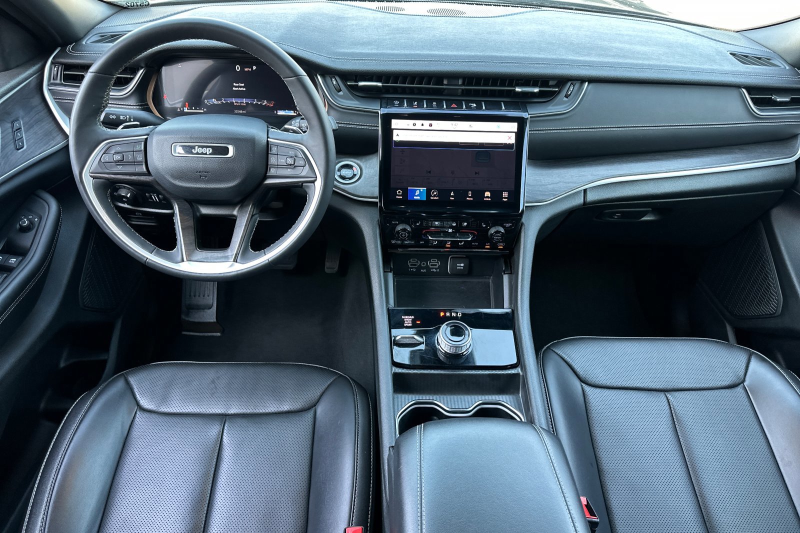 2024 Jeep Grand Cherokee Limited photo 12