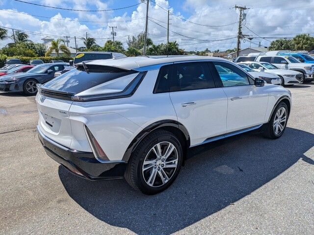 2024 Cadillac Lyriq Tech photo 4