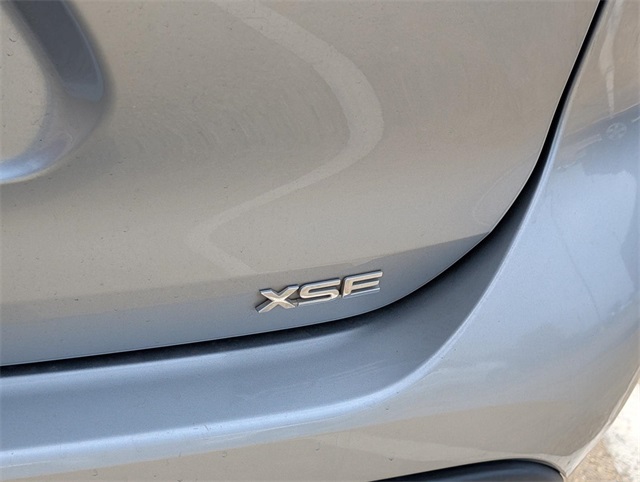 2021 Toyota Highlander XSE photo 3