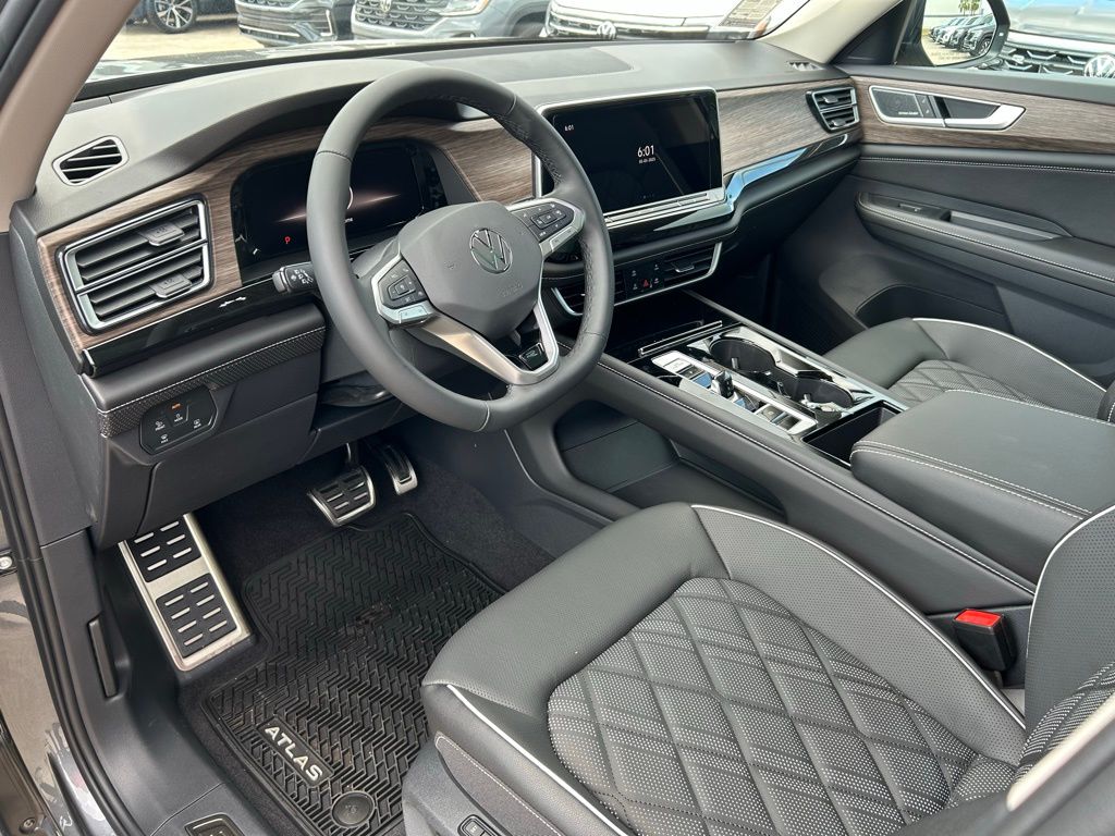 2025 Volkswagen Atlas SEL Premium R-Line photo 48