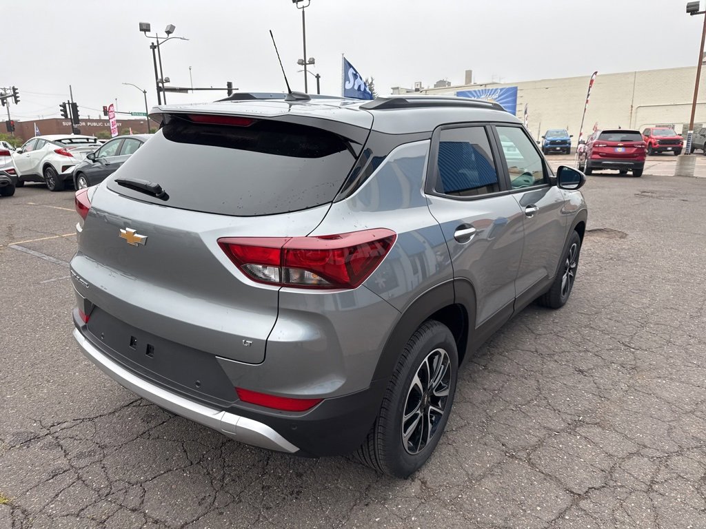 2026 Chevrolet Trailblazer LT photo 9