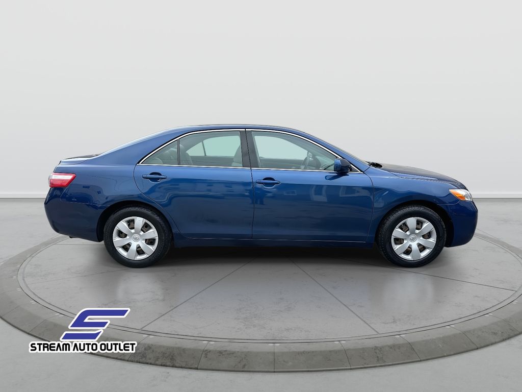 2007 Toyota Camry LE photo 4