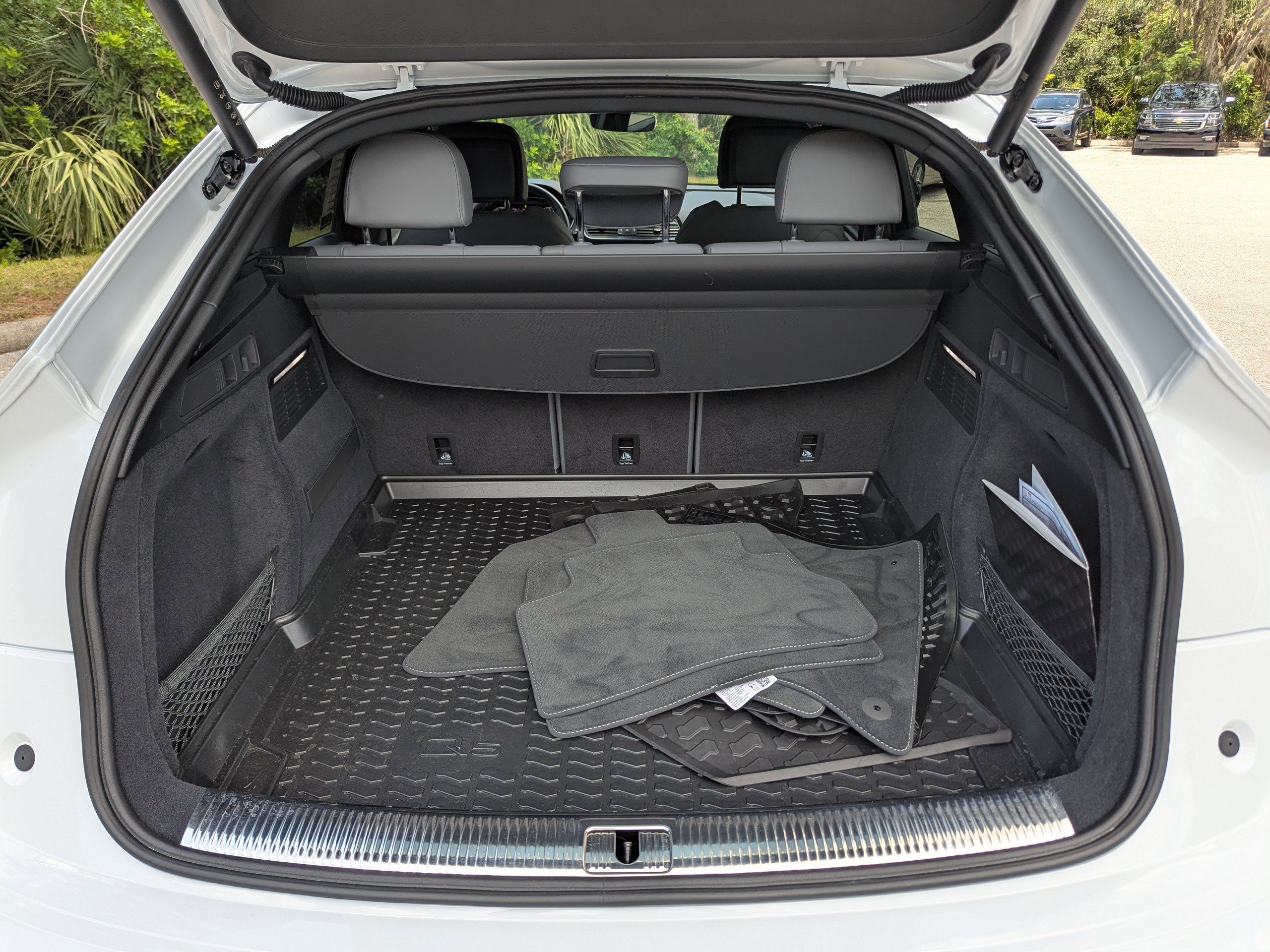 2024 Audi SQ5 Premium Plus photo 11