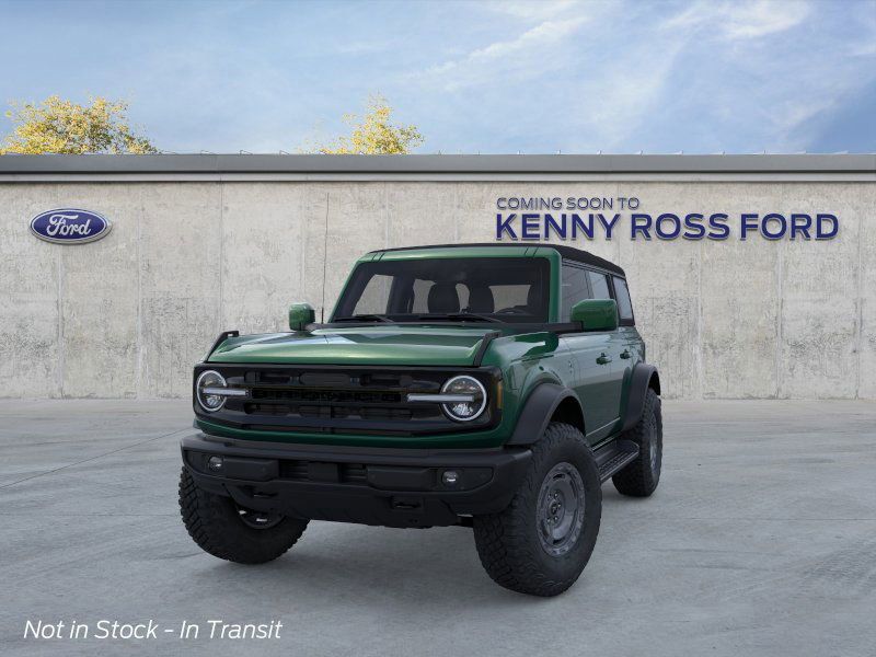 2025 Ford Bronco Outer Banks photo 2