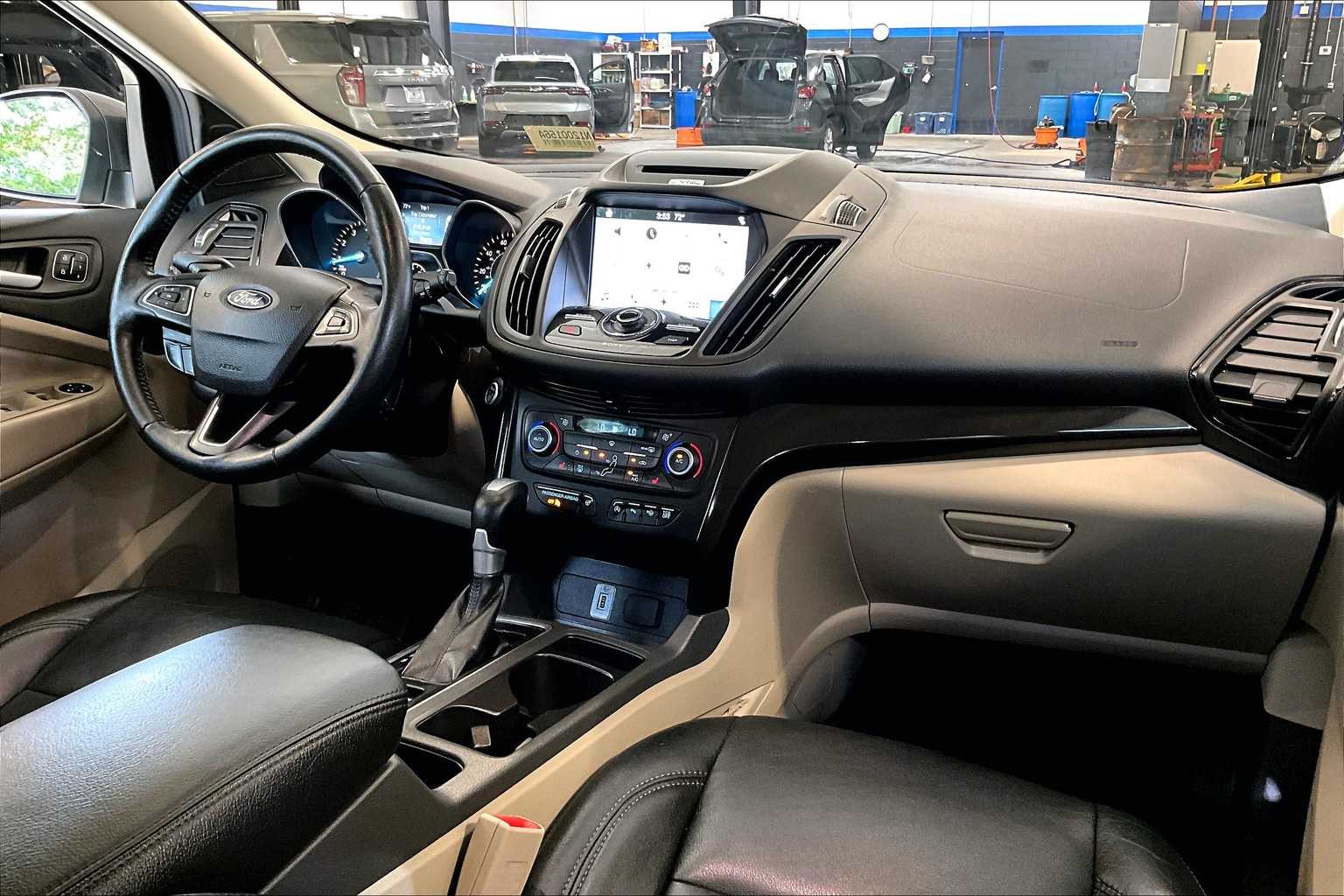 2017 Ford Escape Titanium photo 13
