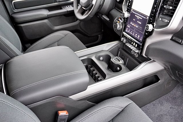 New 2026 Bright White Clear-Coat Exterior Paint RAM Big Horn/Lone Star image 16