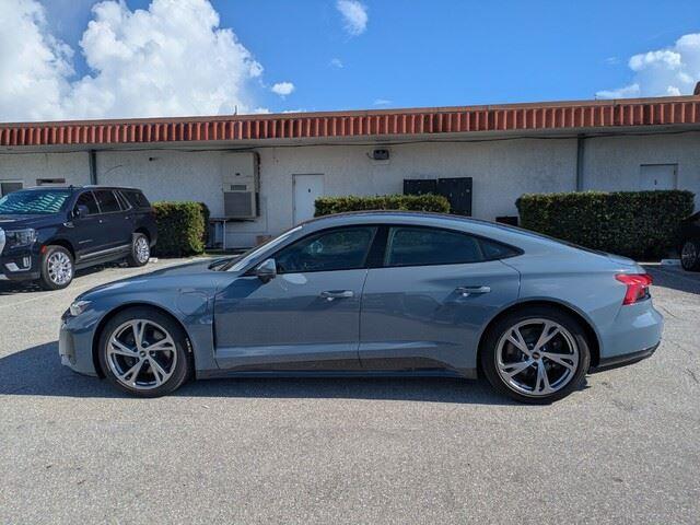 2023 Audi e-tron GT Premium Plus photo 3