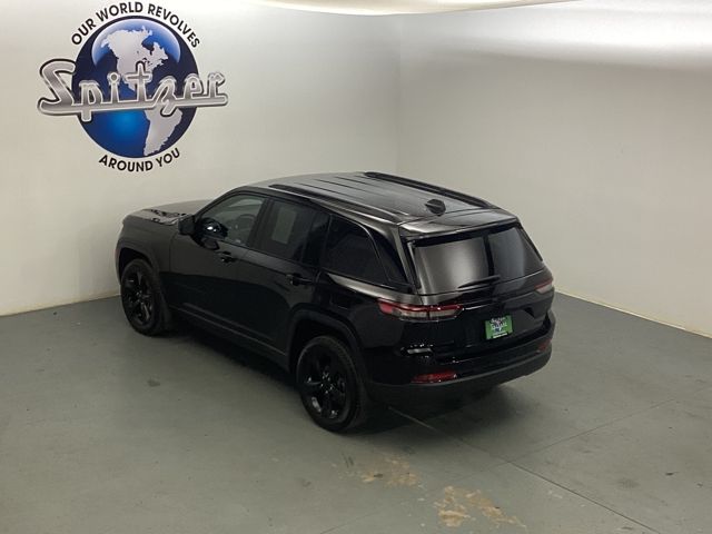 2023 Jeep Grand Cherokee Limited photo 8
