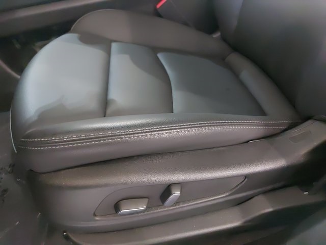 2025 Cadillac XT6 Luxury photo 32