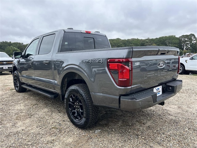 2025 Ford F-150 XLT photo 4