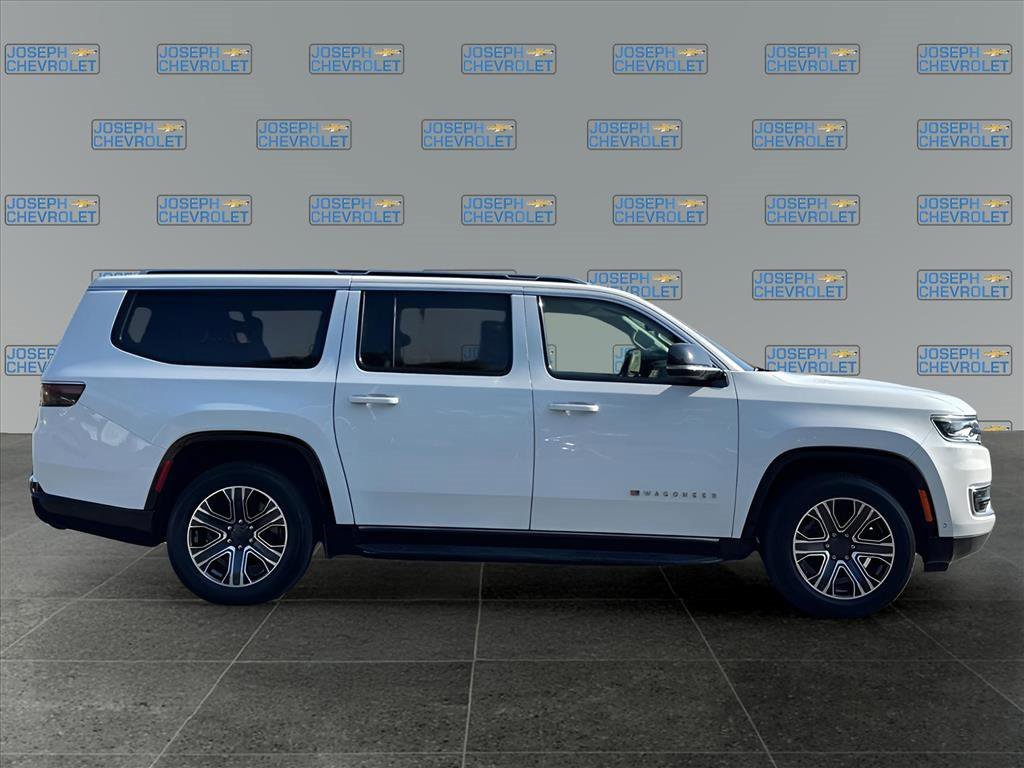2024 Jeep Wagoneer L Series II photo 3