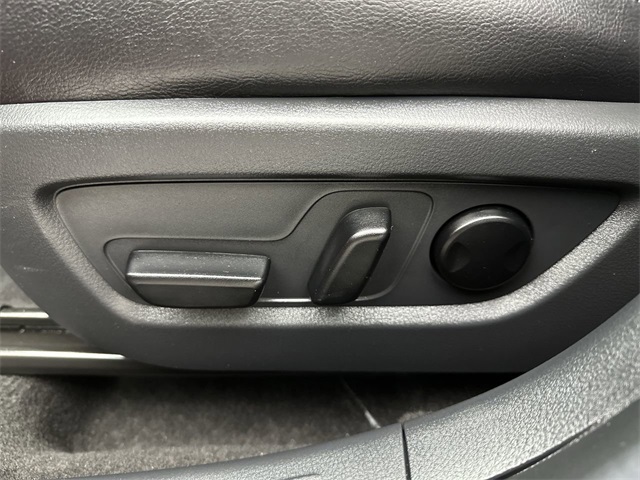 2025 Mazda CX-50 Premium photo 4
