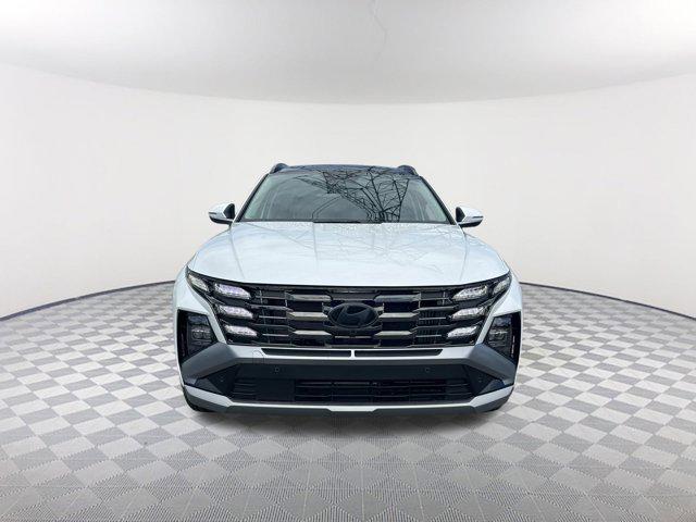 2025 Hyundai Tucson Hybrid Limited photo 2