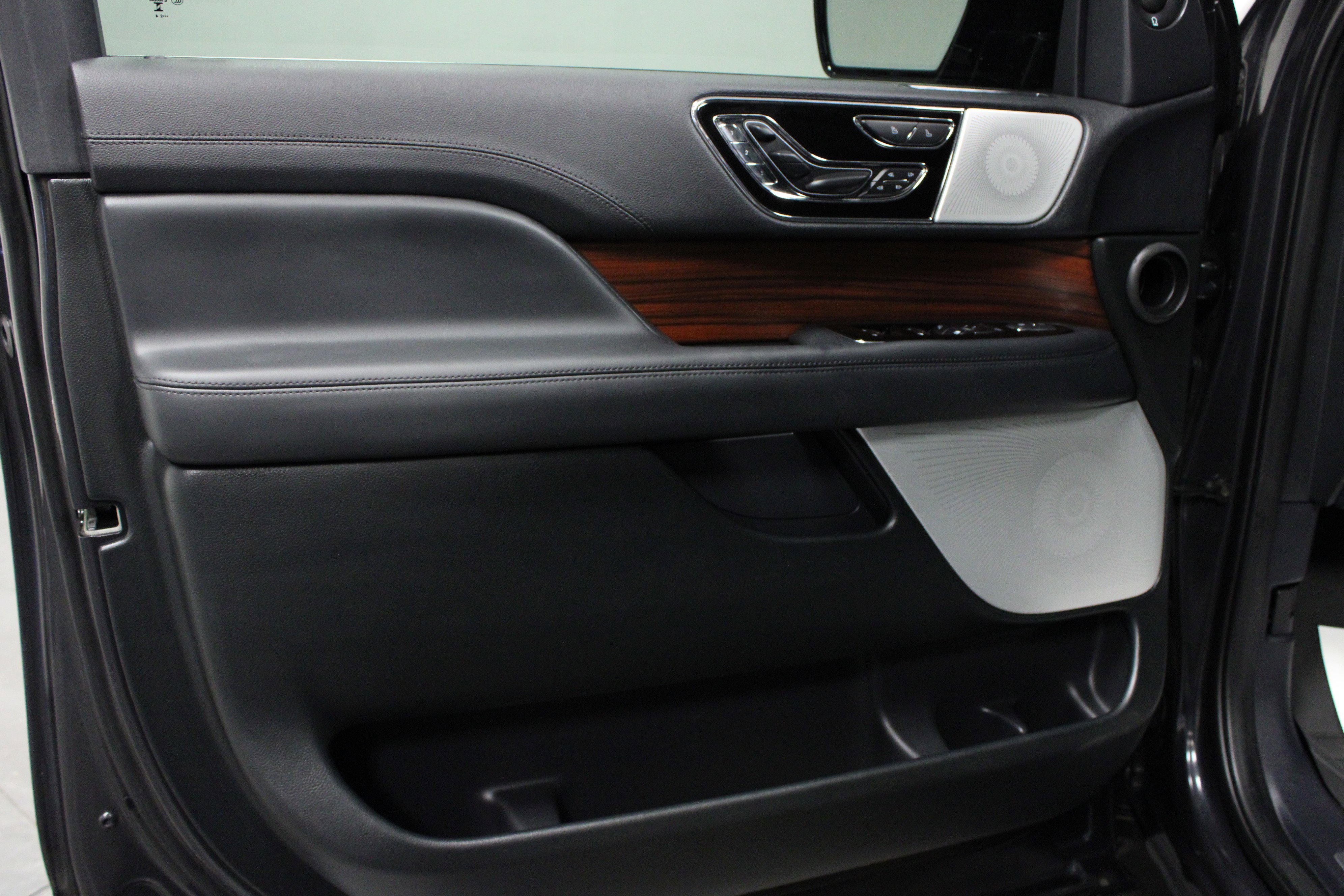 2024 Lincoln Navigator Reserve photo 10