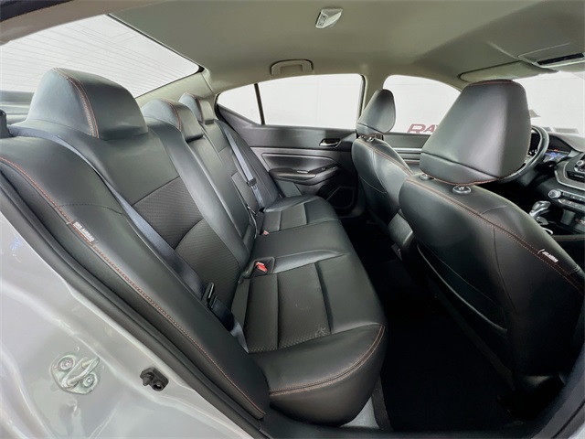 2023 Nissan Altima 2.5 SR photo 37