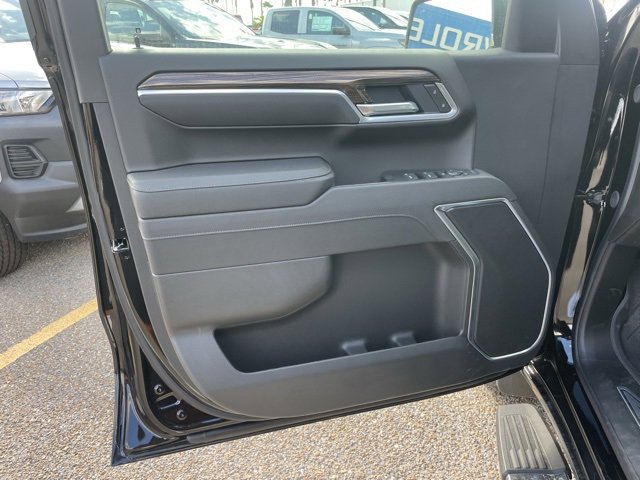 2026 Chevrolet Silverado 1500 LT photo 17