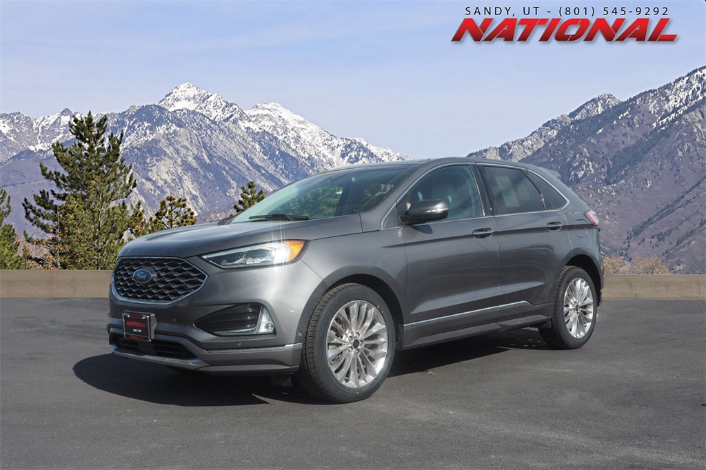 2021 Ford Edge Titanium's photo