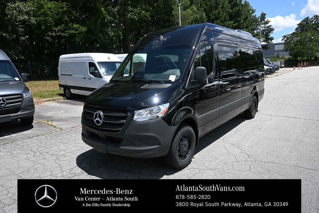 2025 Mercedes-Benz Sprinter Passenger Van Base's photo