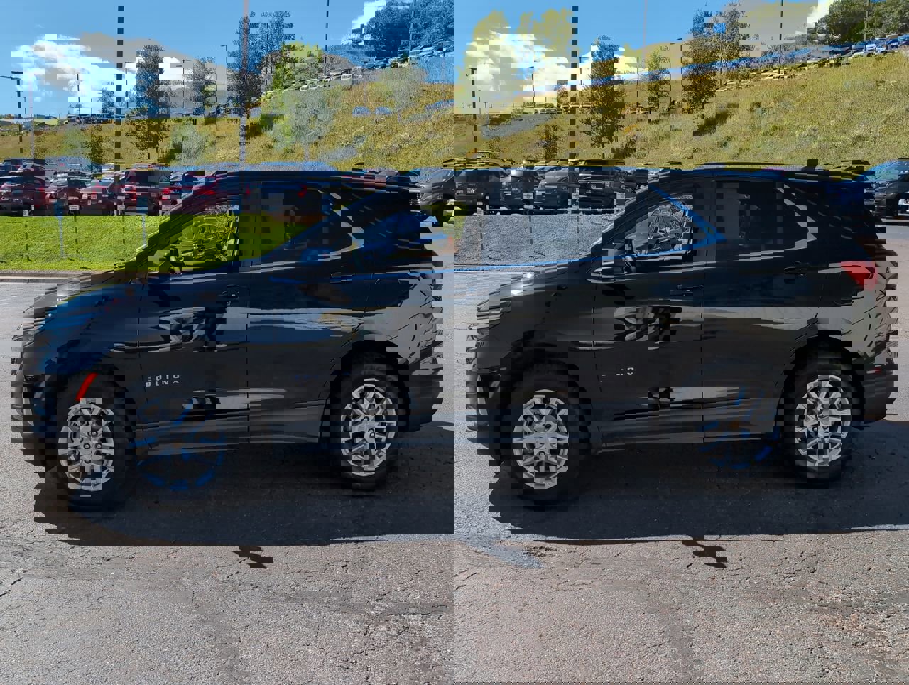 2023 Chevrolet Equinox LT photo 4