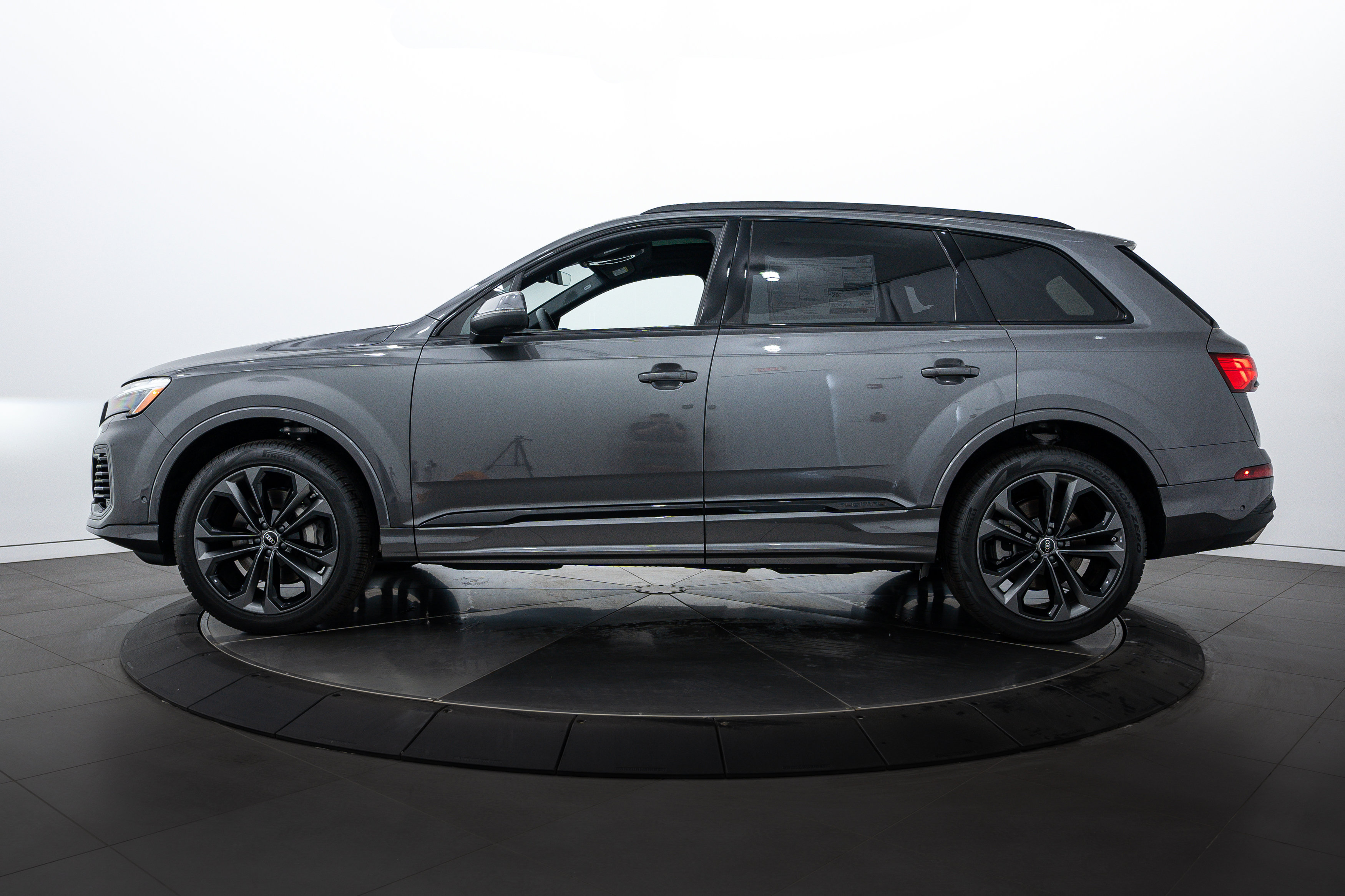 2025 Audi Q7 Premium Plus photo 6