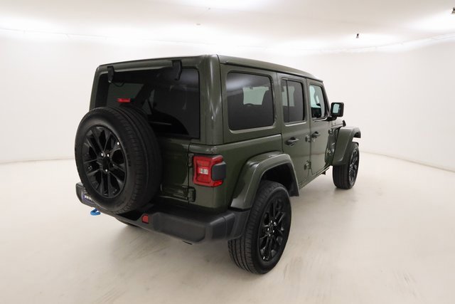 2024 Jeep Wrangler 4xe Sahara photo 3
