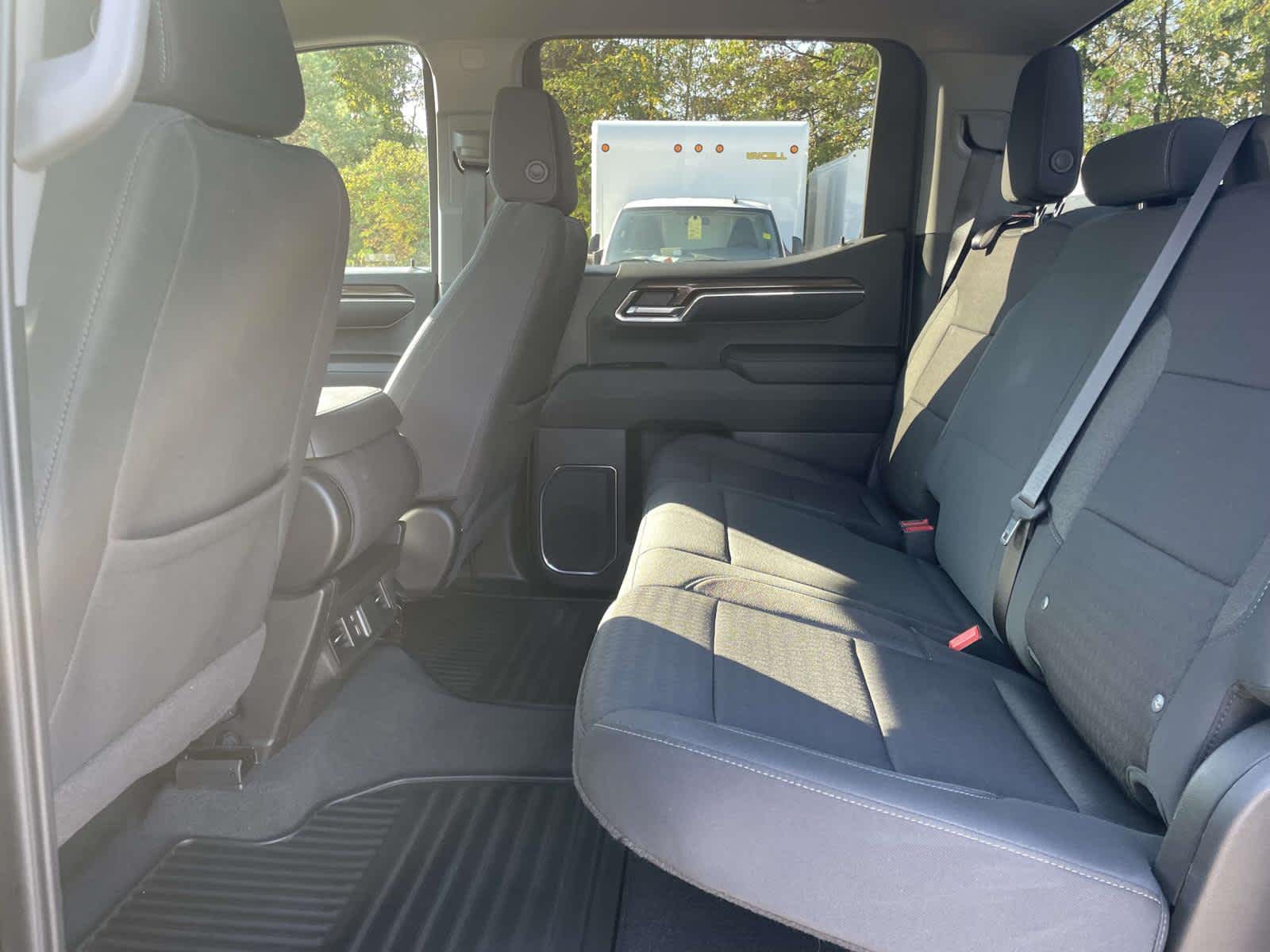 2024 Chevrolet Silverado 1500 LT photo 12