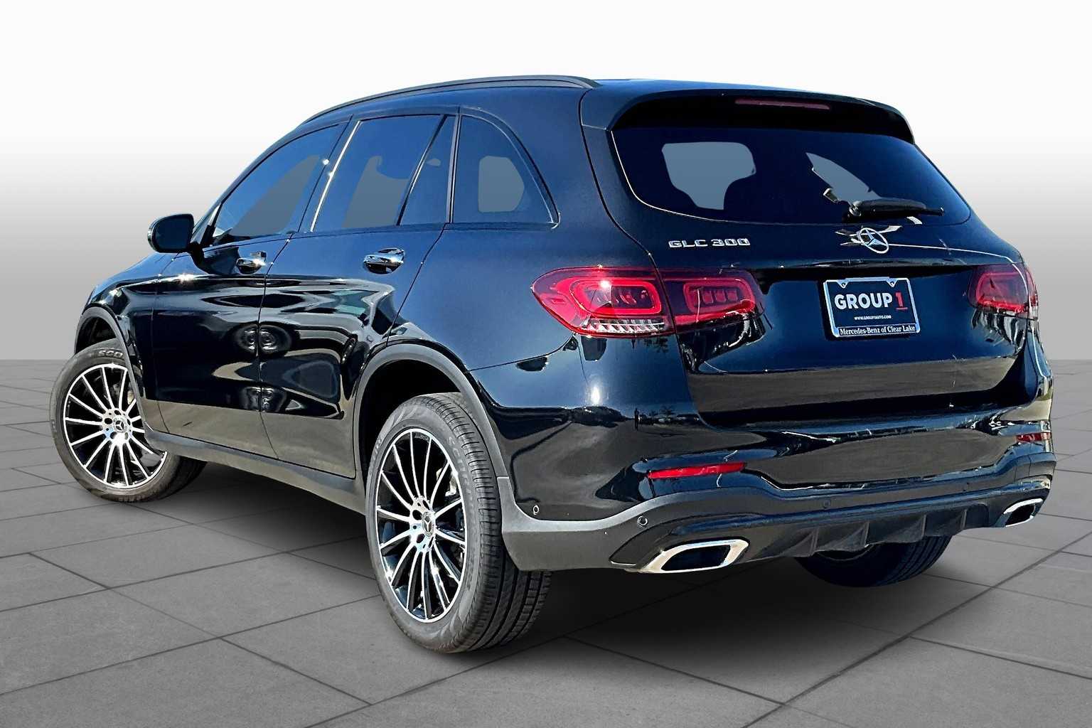 2022 Mercedes Benz GLC 300 photo 11