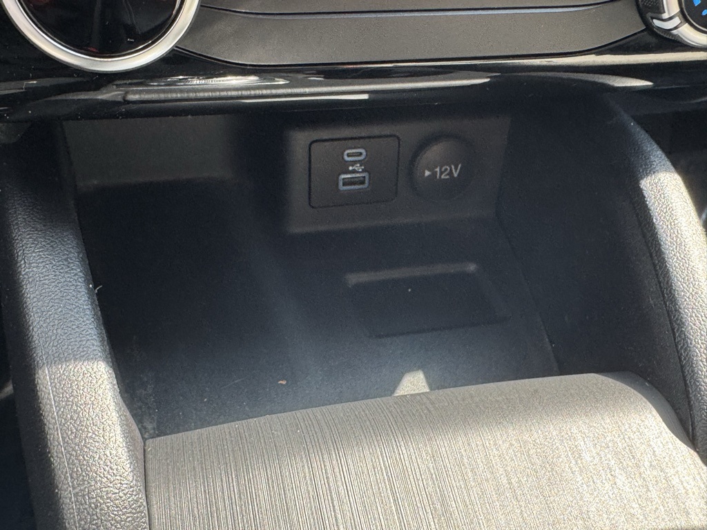 2022 Ford Escape SE Sport photo 33