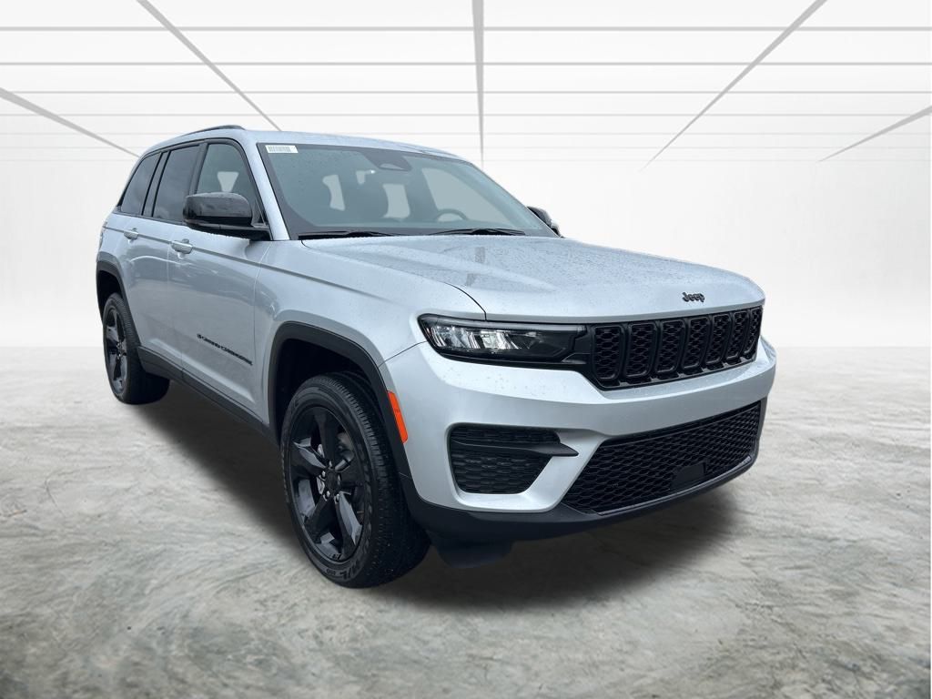 2025 Jeep Grand Cherokee Altitude X photo 2