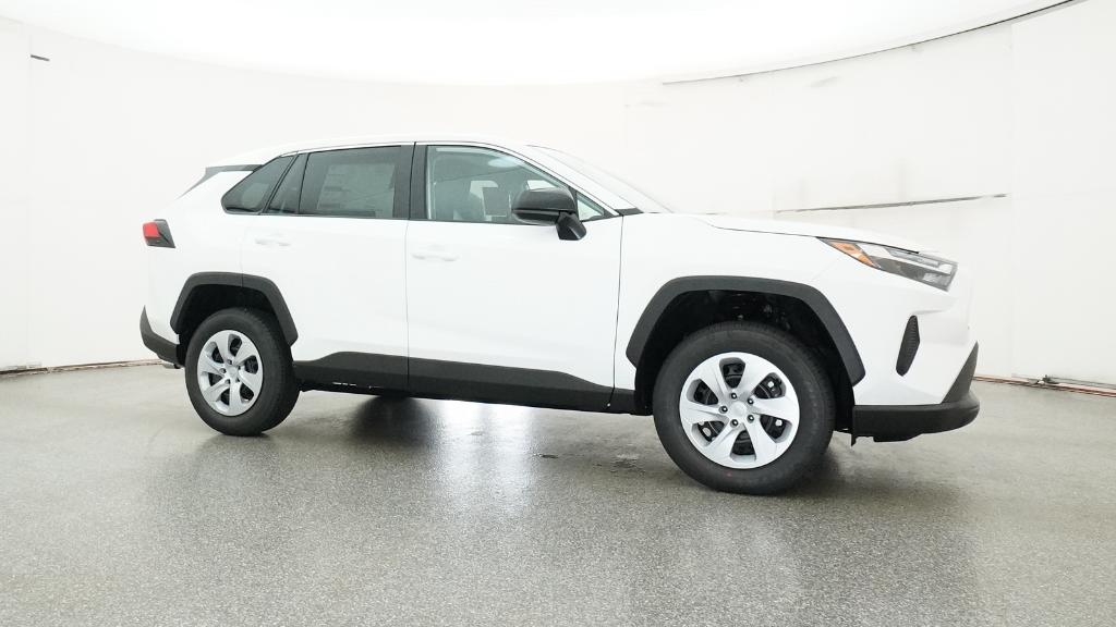 2025 Toyota RAV4 LE photo 28