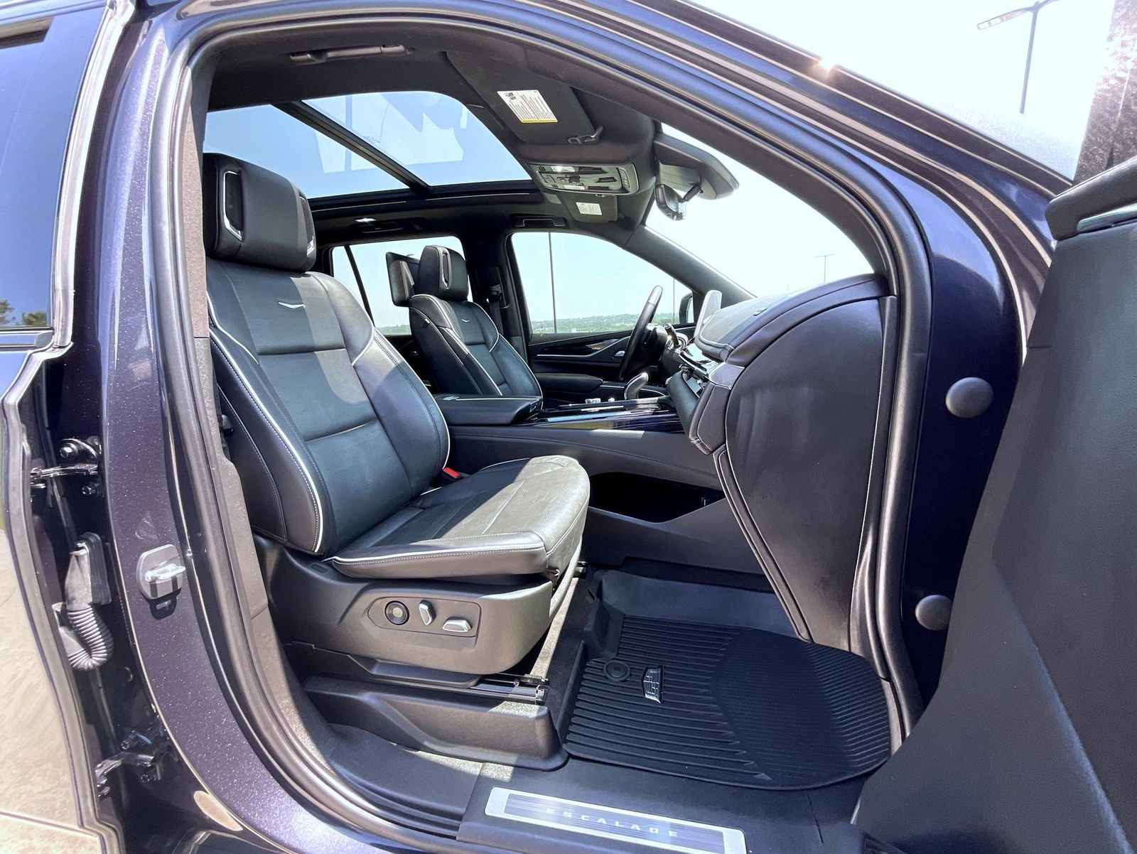 2023 Cadillac Escalade Sport photo 12