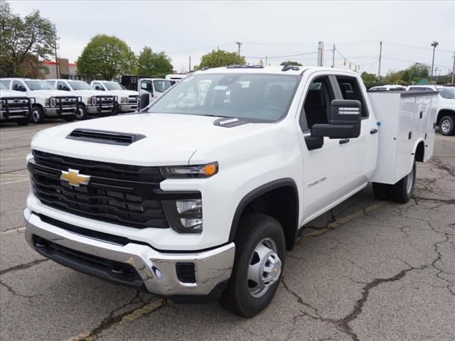 2024 Chevrolet Silverado 3500 Chassis Cab Work Truck's photo