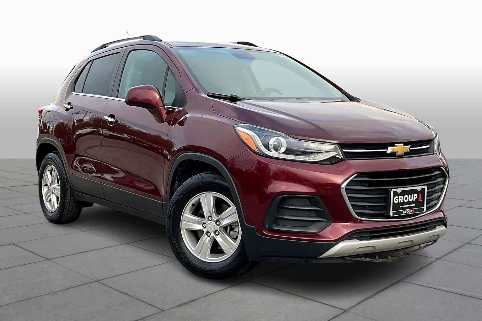 2017 Chevrolet Trax LT photo 2