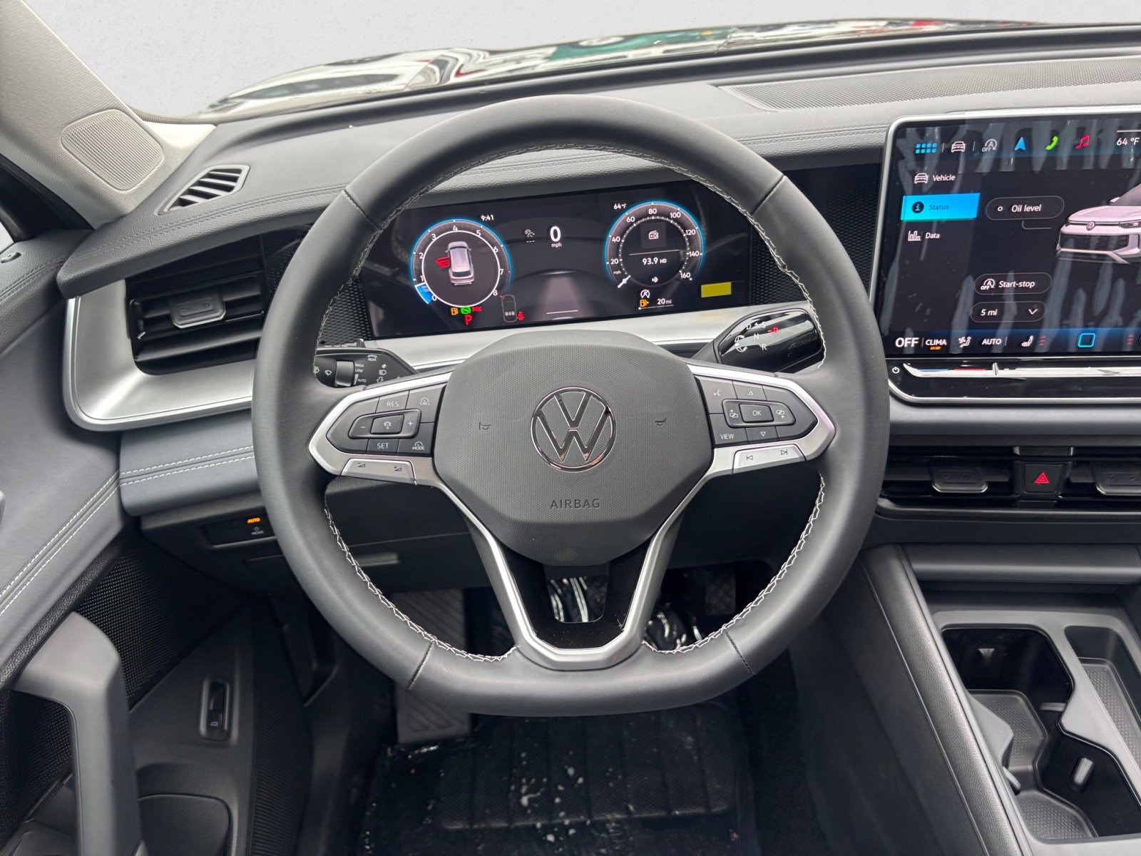 2025 Volkswagen Tiguan SE photo 11