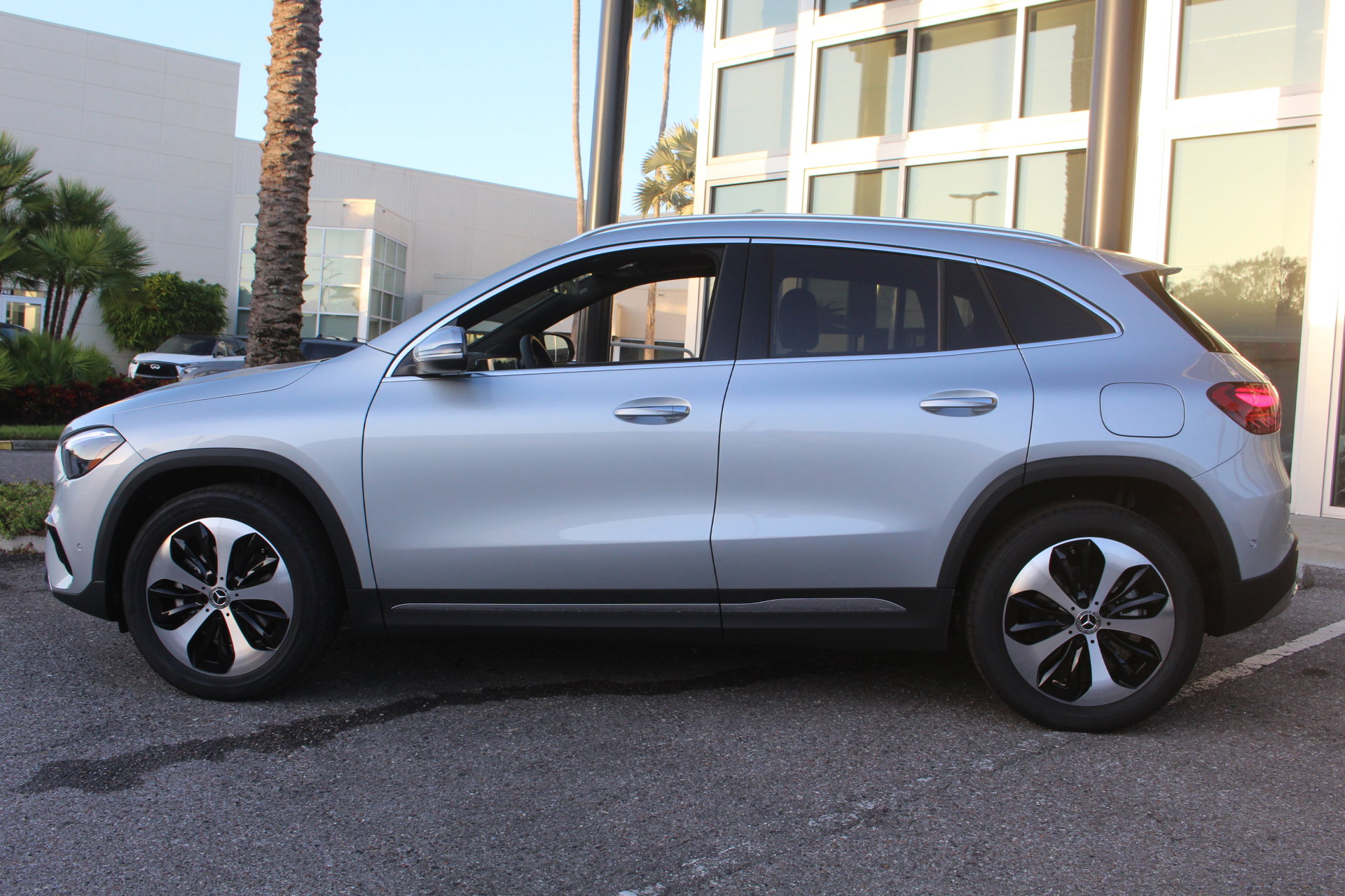 2026 Mercedes Benz GLA 250 photo 2