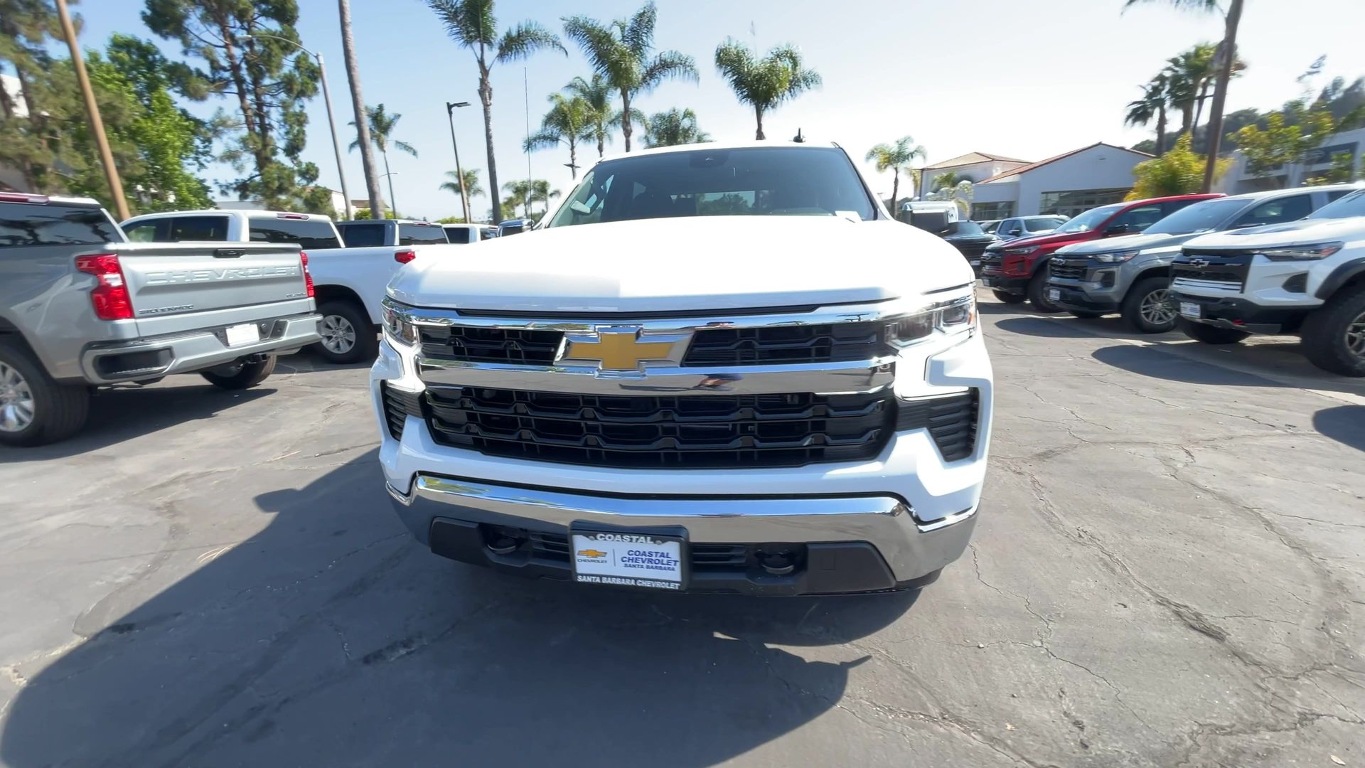 2025 Chevrolet Silverado 1500 LT photo 3